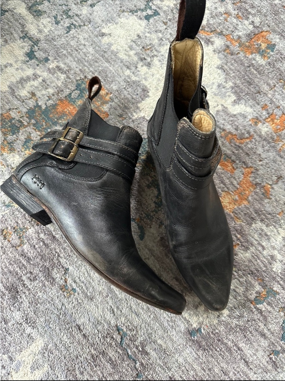 Bed sut boots size 8